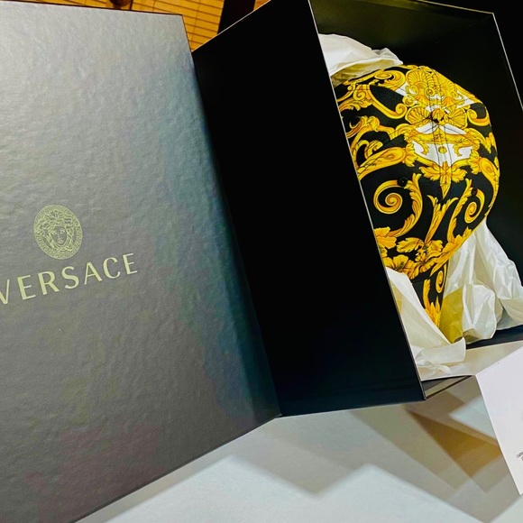 Versace Unisex Barocco Hibiscus Print Hat - Picture 3 of 13